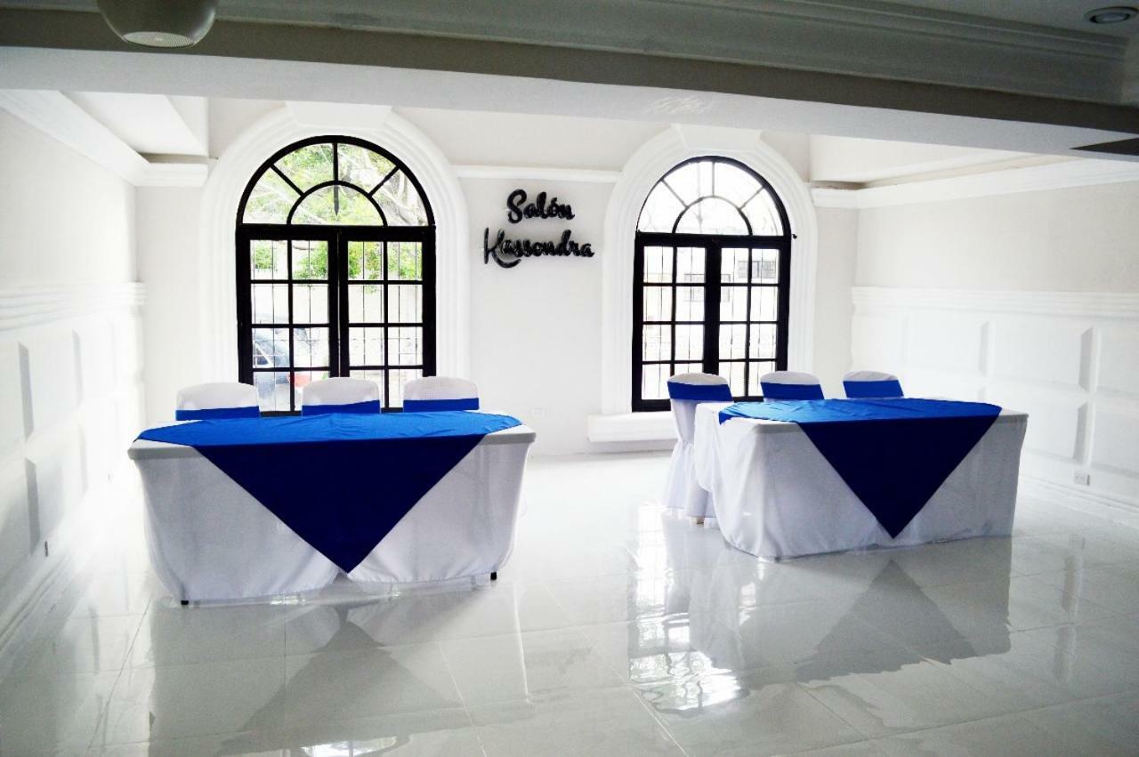 Hotel Villa Antigua 산살바도르 외부 사진